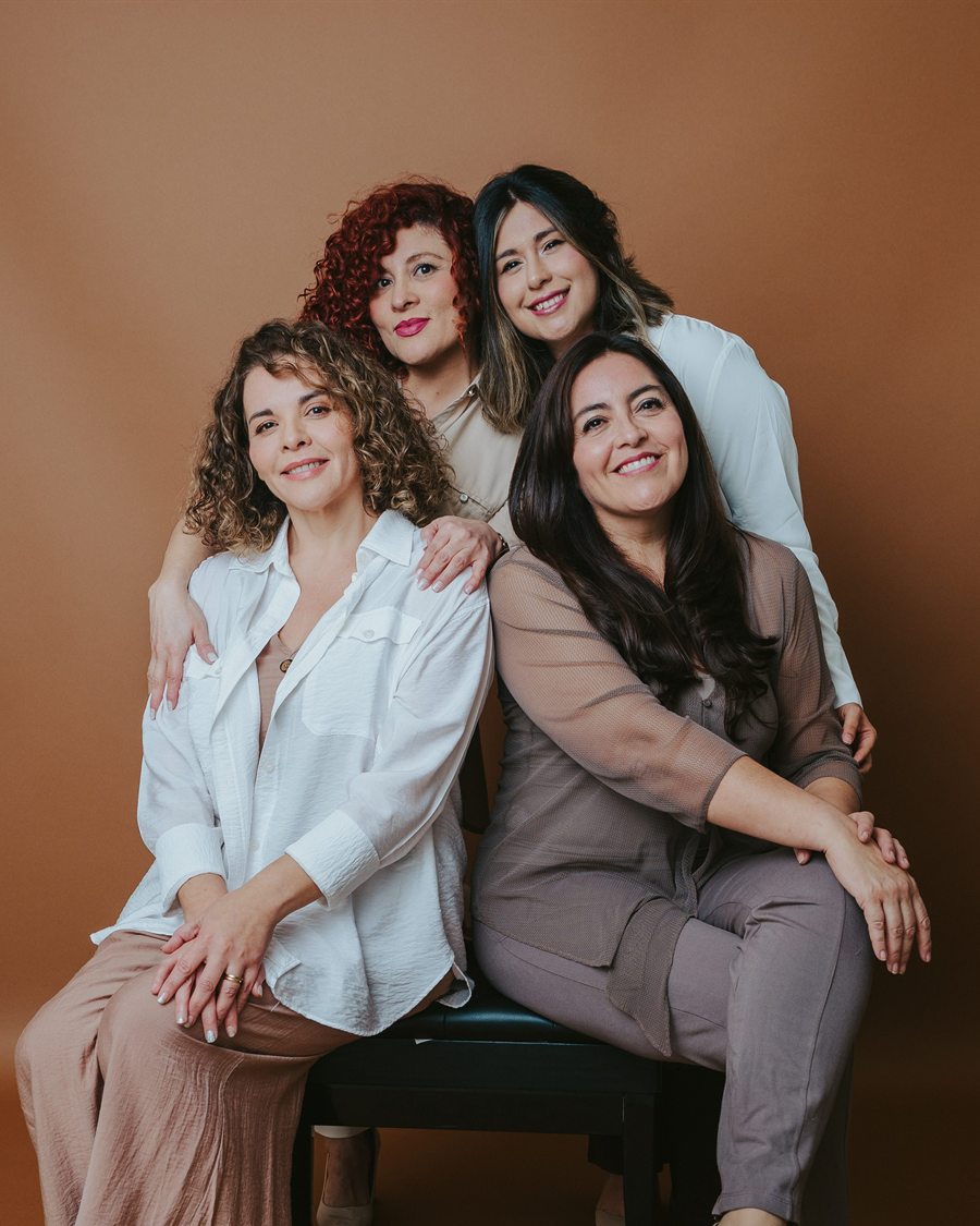 Las cuatro integrantes de Dúnamis