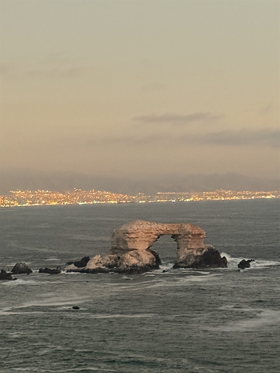 La Portada de Antofagasta al atardecer